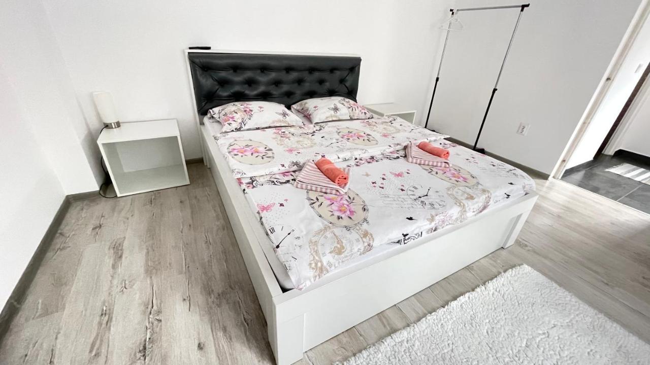 Apartament Linistit / Cozy Apartment Campulung Moldovenesc Bagian luar foto